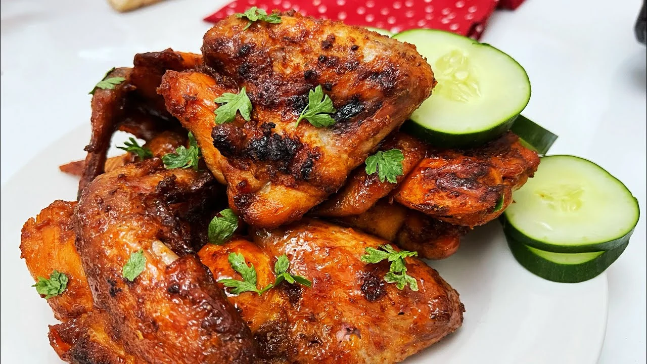 Barbecue chicken with fresh garnish